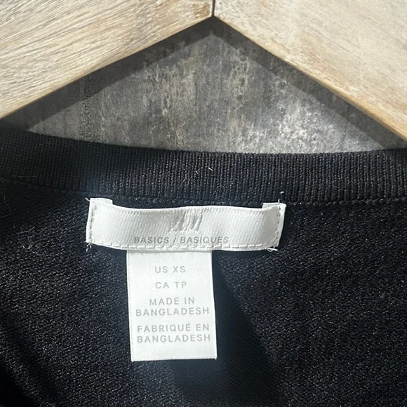 H&M Black Crewneck Button-Up Cardigan - Picture 3 of 4